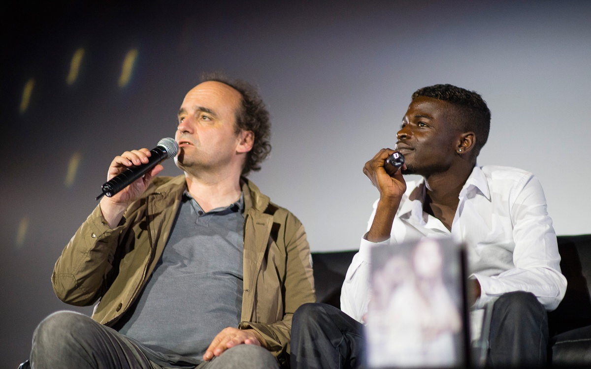 © MeyerKangangi.com