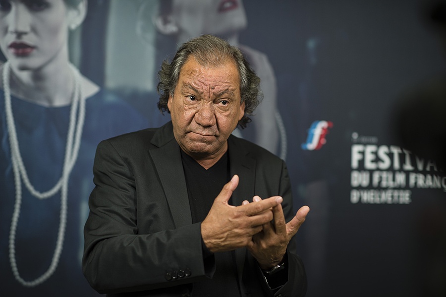 © MeyerKangangi.com