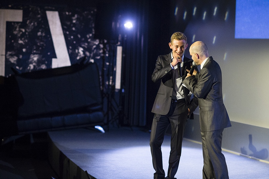 © MeyerKangangi.com