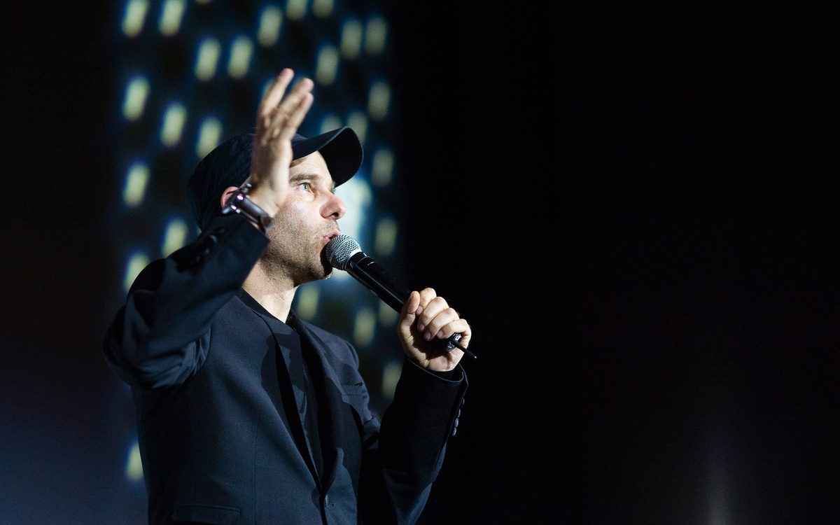 © MeyerKangangi.com