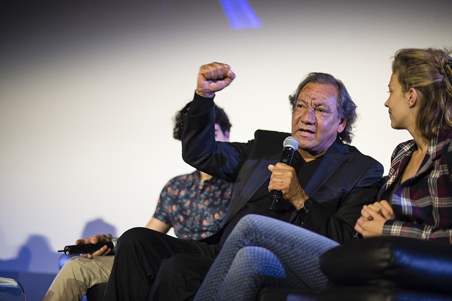 © MeyerKangangi.com