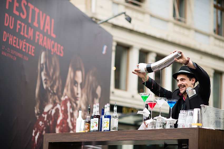 © MeyerKangangi.com