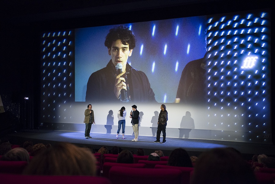 © MeyerKangangi.com