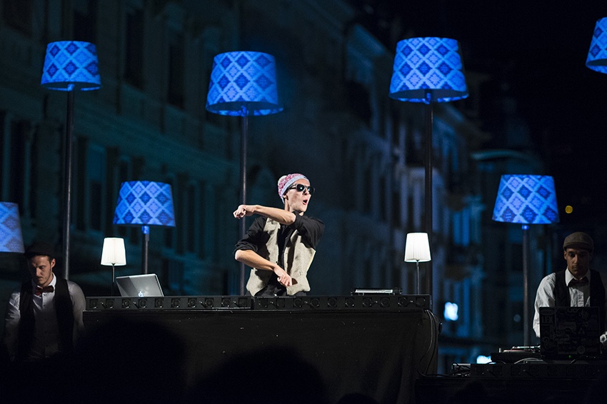 © MeyerKangangi.com