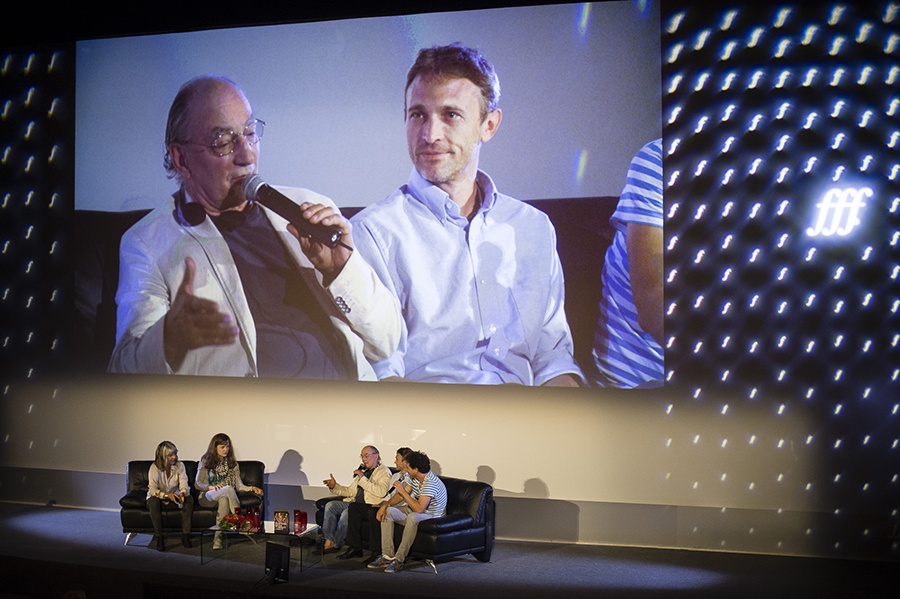 © MeyerKangangi.com