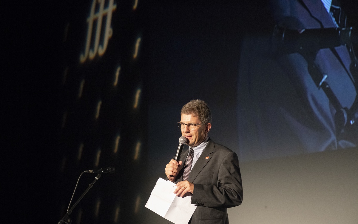 © FFFH - MeyerKangangi.com